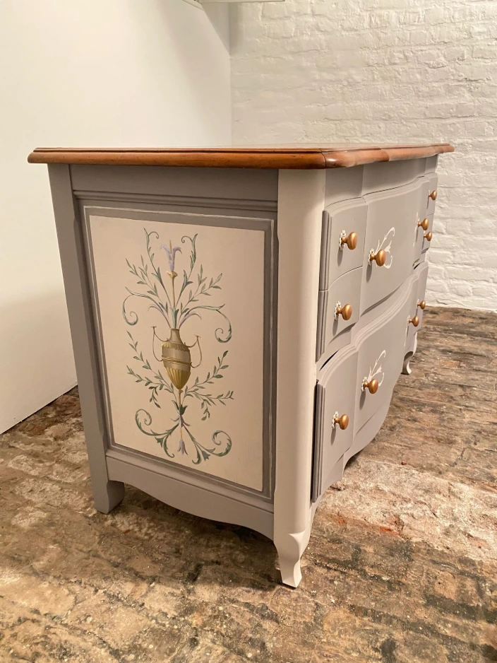 Meuble peint Claire Trescarte